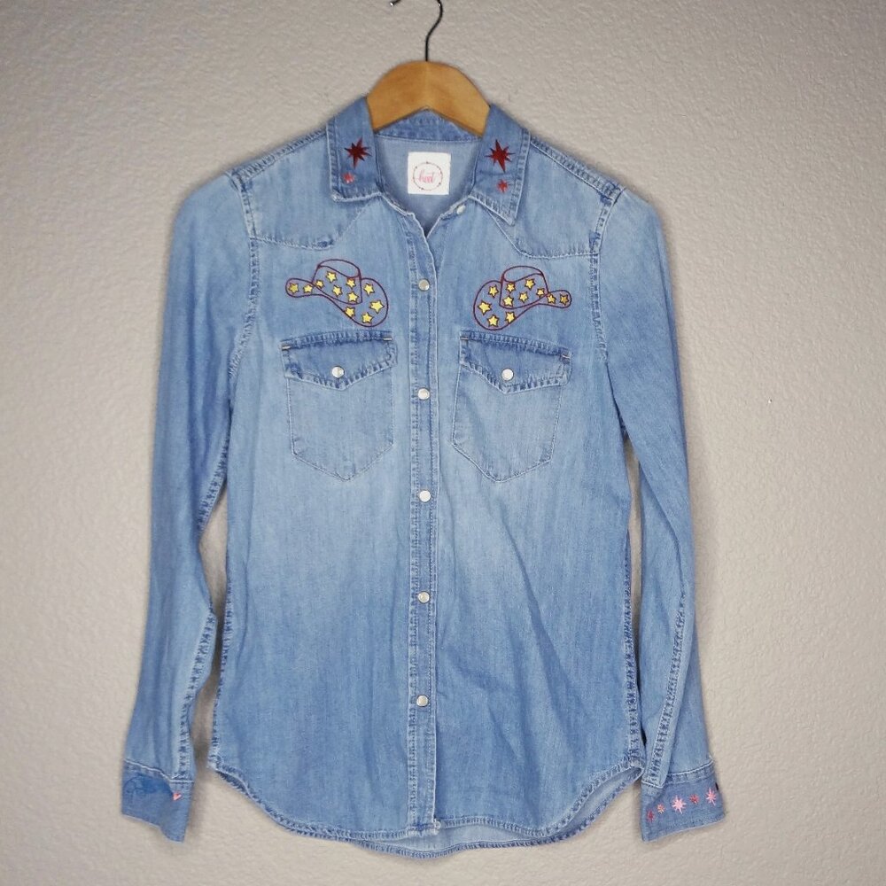 Vintage Inspired Western HOOT Embroidered Demin Shirt  Boutique Cowgirl Size S